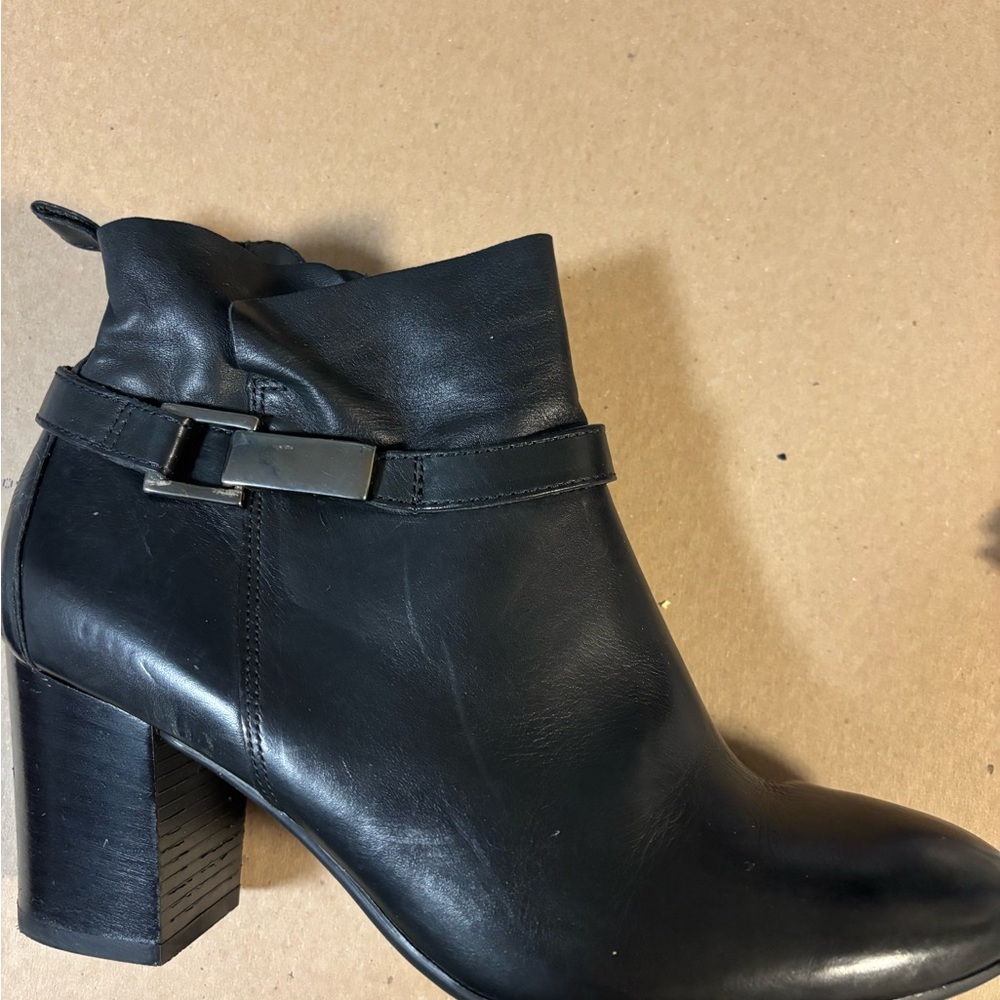 Elegant Black Ankle Boots